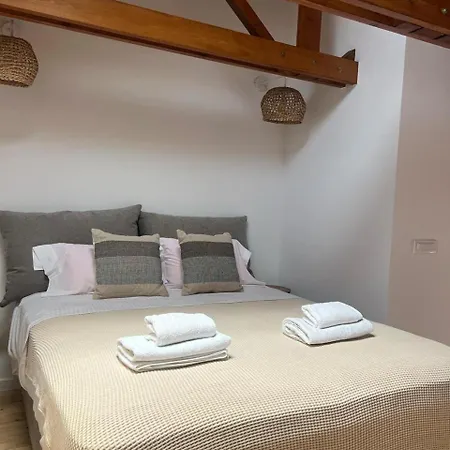 Nadra Beachfront Сasa de vacaciones Platanés